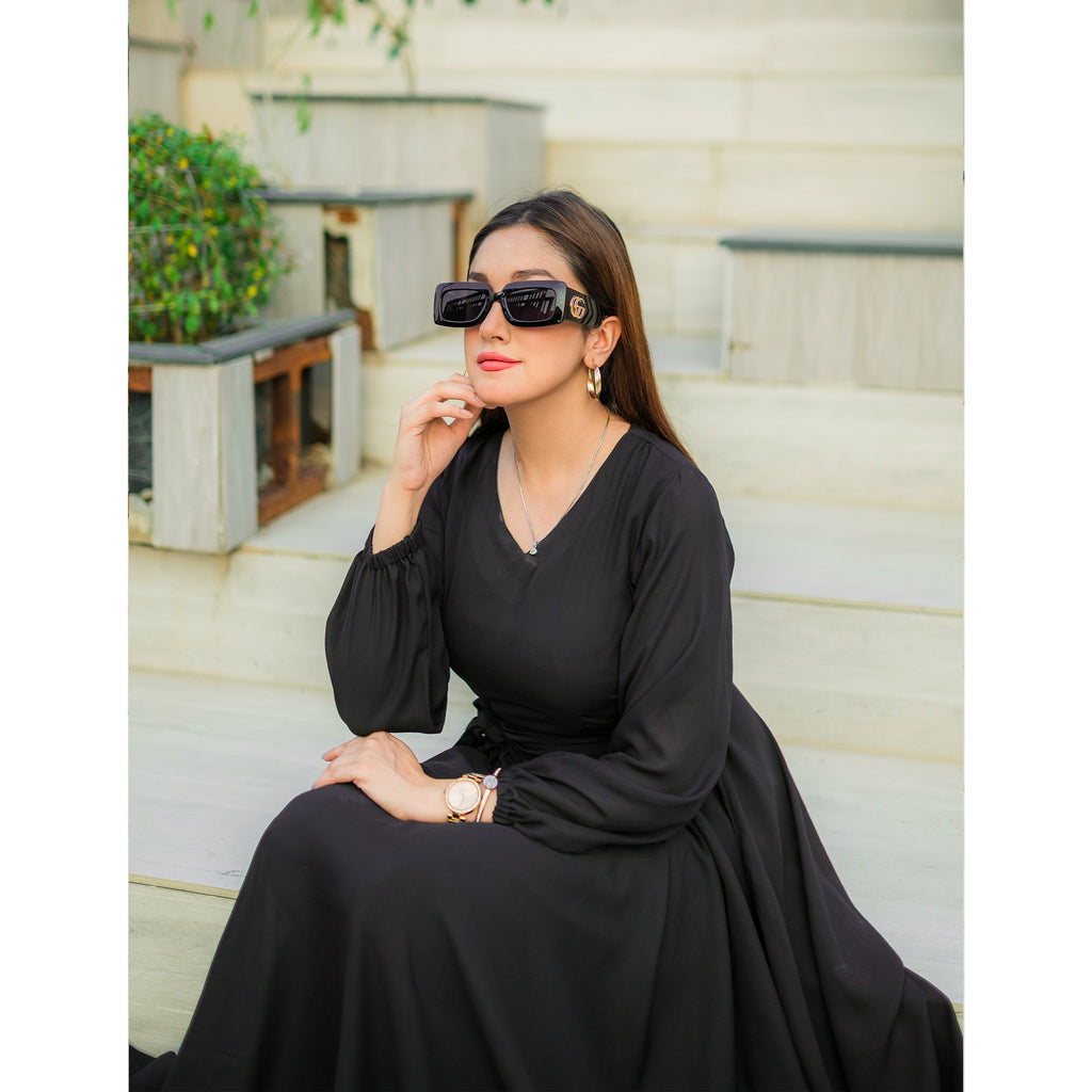 Twirly maxi dress (black)