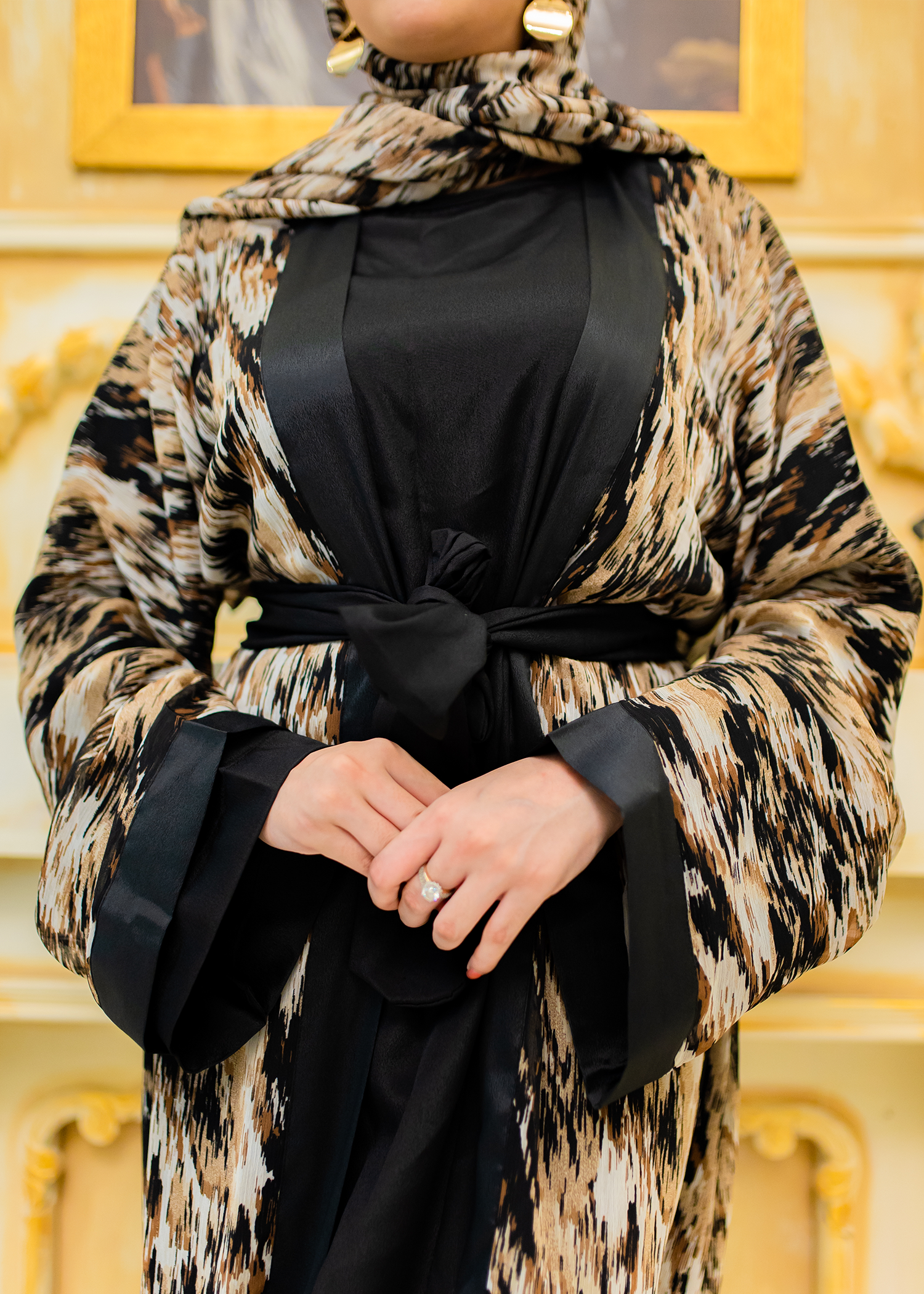 Mesh brown & black abaya