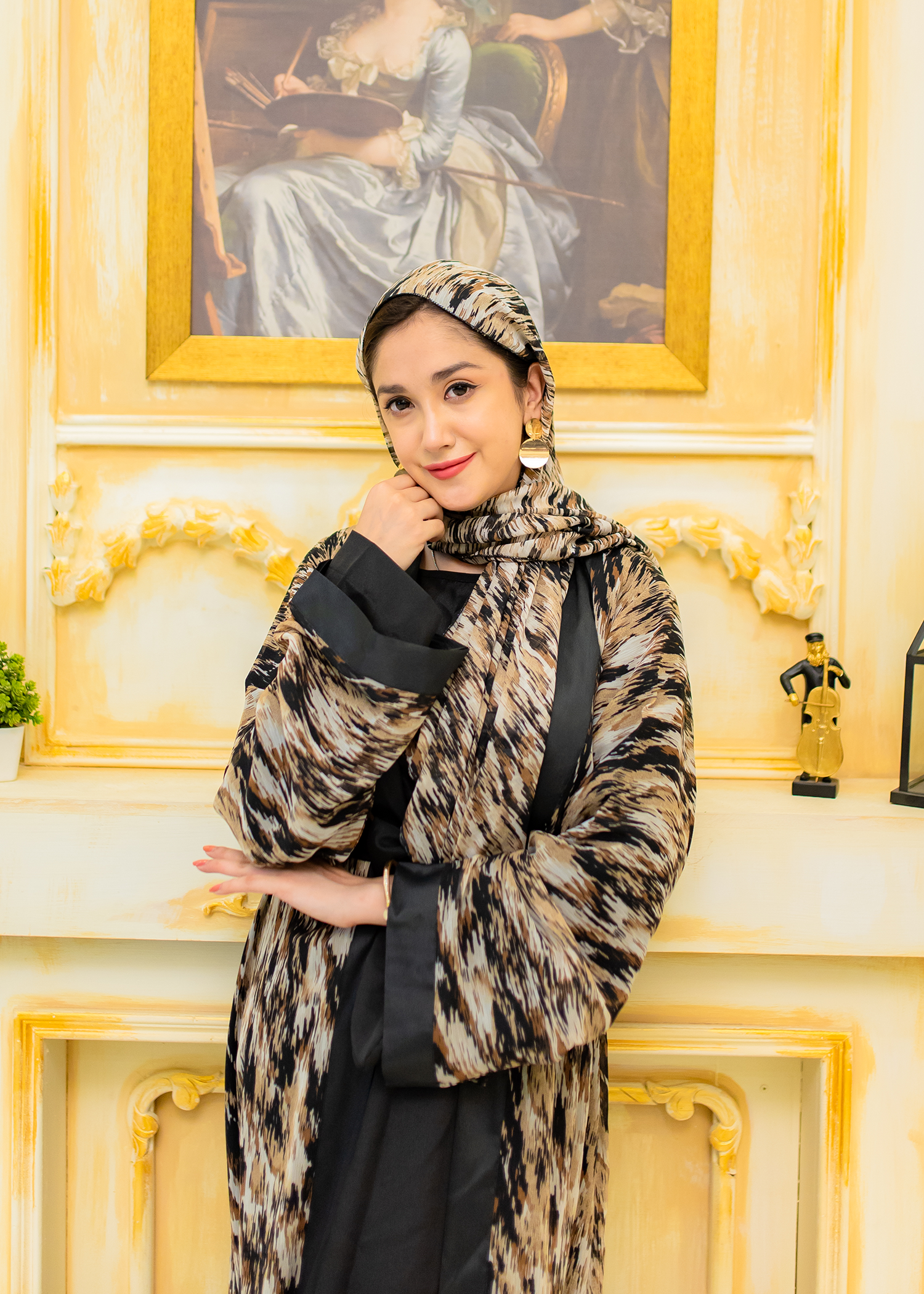 Mesh brown & black abaya