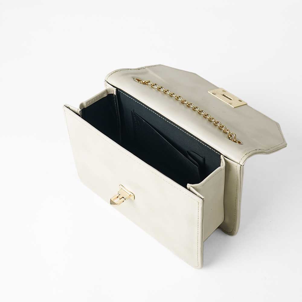 Bolt bag beige (Plain)