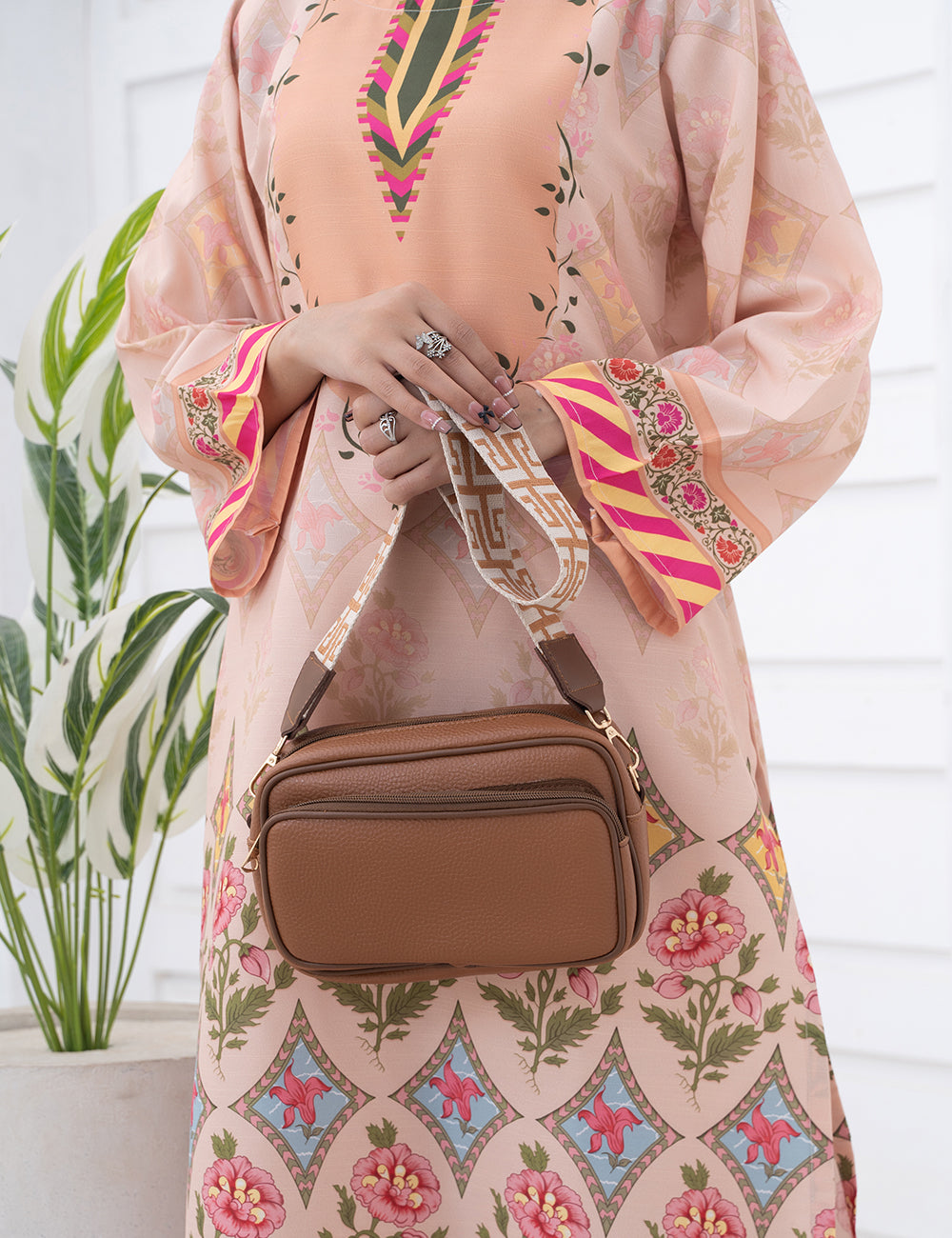 Messenger Shoulder Bag Brown